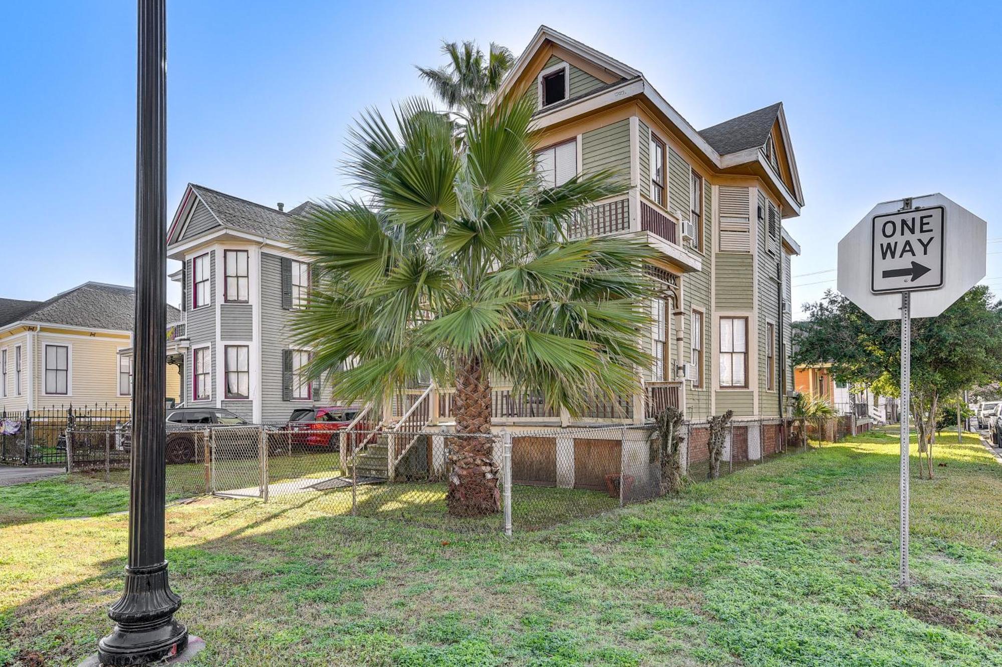 Coastal Galveston Studio About 1 Mi To Beach! Экстерьер фото
